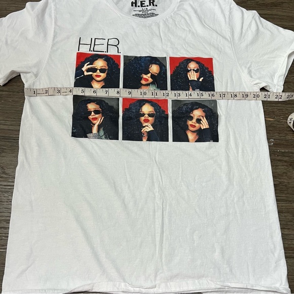 H.E.R. Multiple picture White Tshirt - Picture 5 of 5